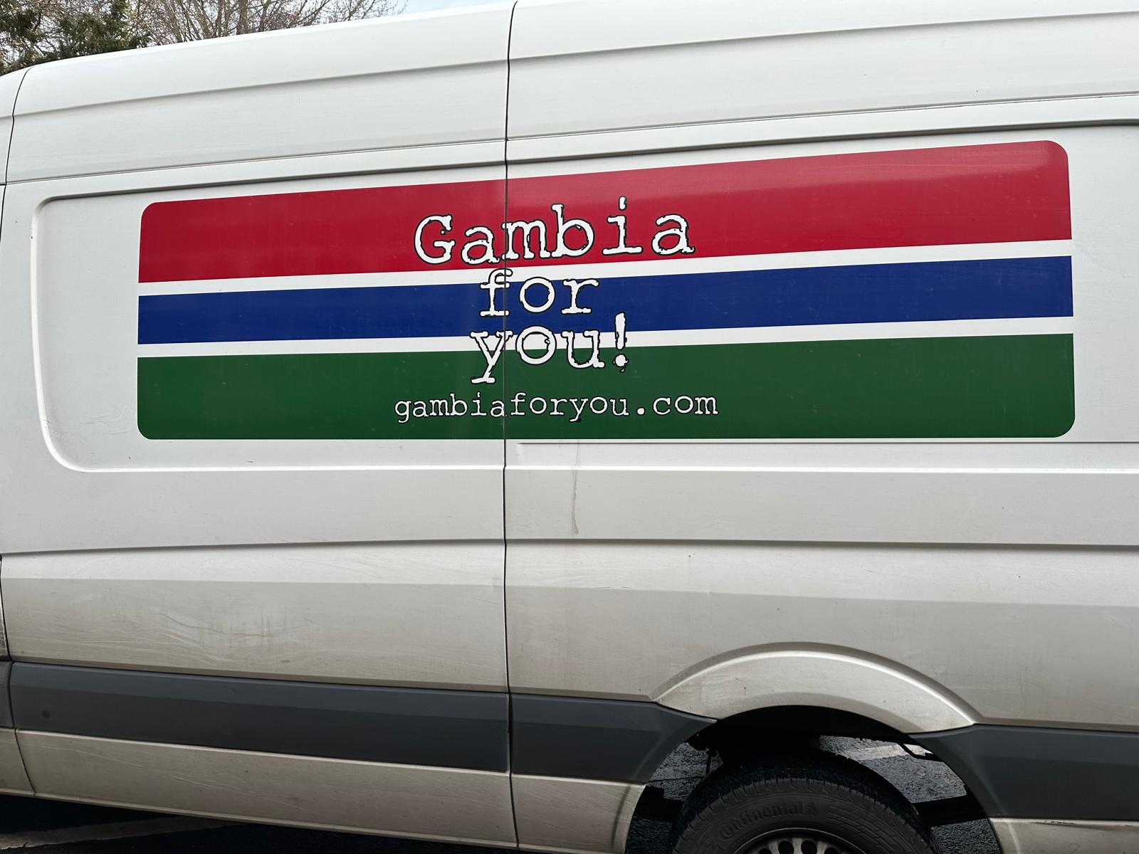 Knuffels op weg naar Gambia