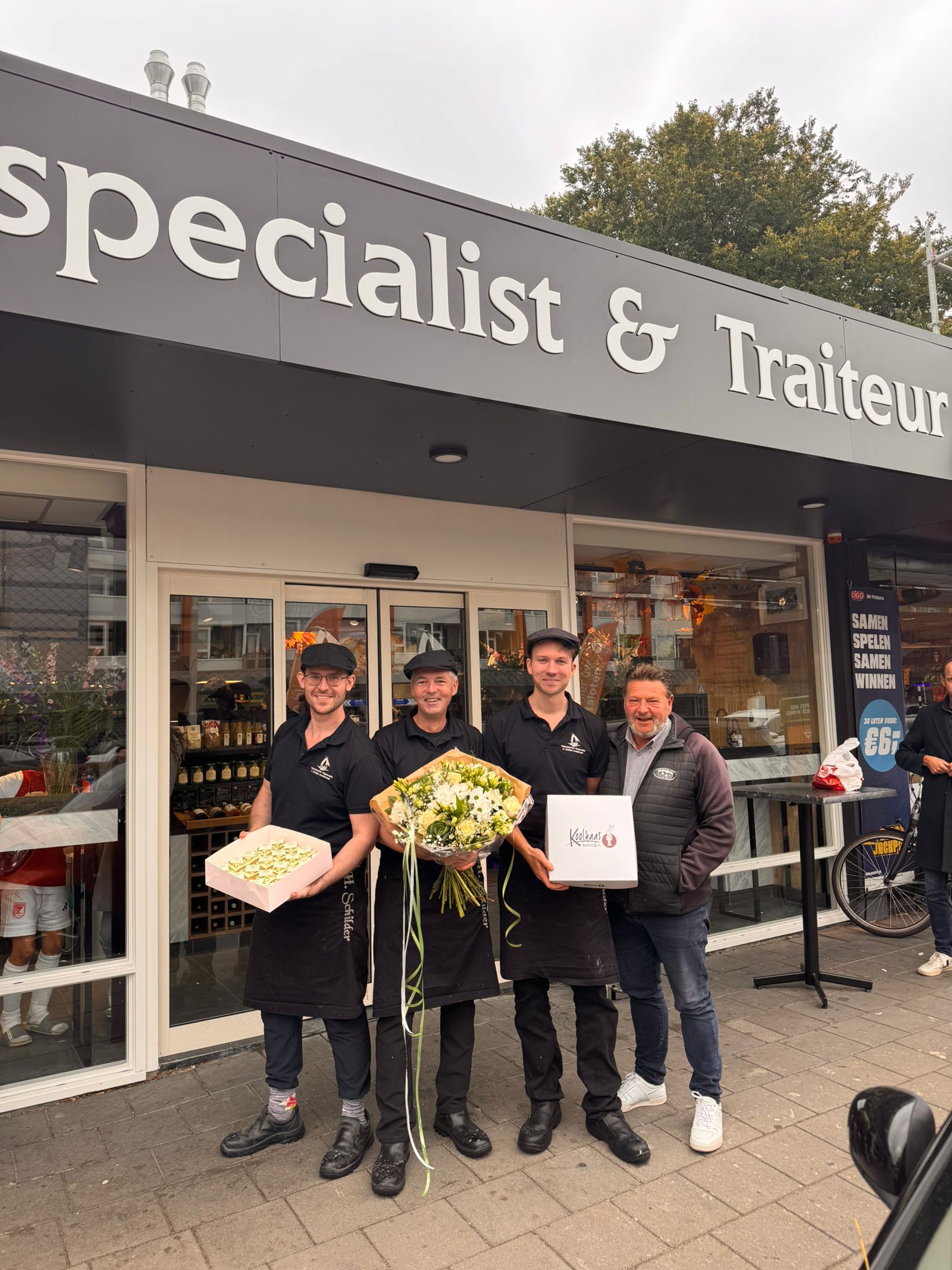Heropening Vishandel Schilder! 
